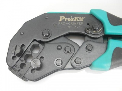 Инструмент ProsKit CP-371 для обжима кабеля 5D, 8D, RG58, RG213 Инструмент ProsKit CP-371 для обжима кабеля 5D, 8D, RG58, RG213